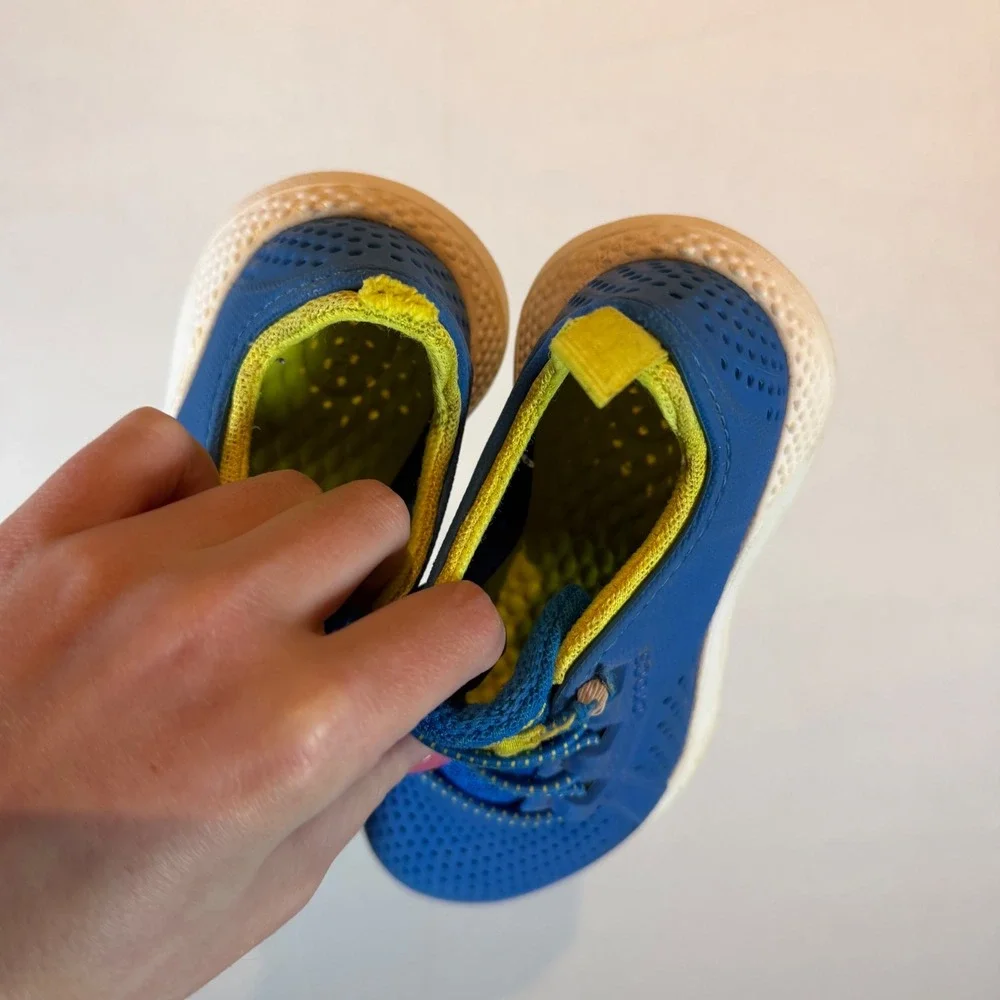 Crocs Kids LiteRide Pacer Blue Yellow Slip On Bungee Sneakers 205911‎ Size C11